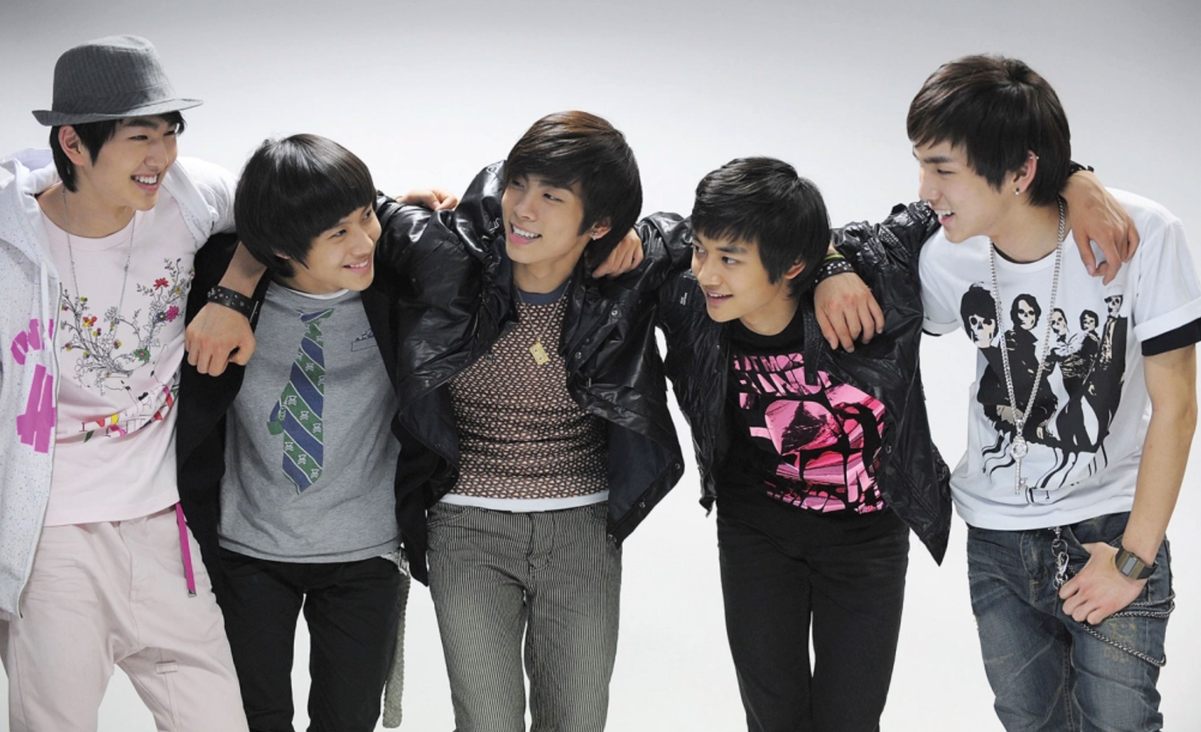 Das ist SHINee! Onew, Jonghyun, Minho, Key und Taemin!